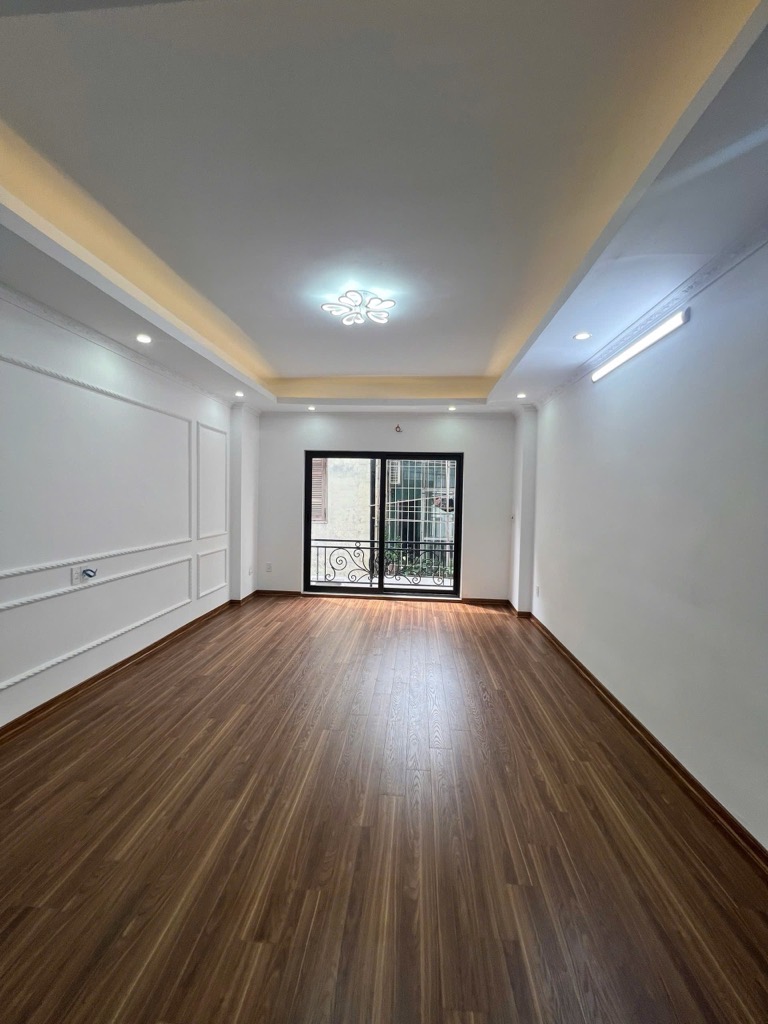 BÁN NHÀ MỚI Ở NGAY TẠI ĐƯỜNG THỤY PHƯƠNG – 10M RA Ô TÔ TRÁNH.